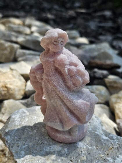 Pink Opal socha