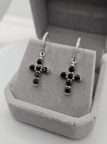 Čierny Spinel