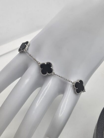 Onyx